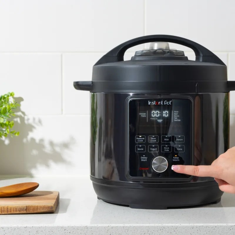 Instant Pot Duo Plus Whisper Quiet 112307901, 1000 W, 5.7 L, 9 programe, Start întârziat, Afișaj LCD, Negru