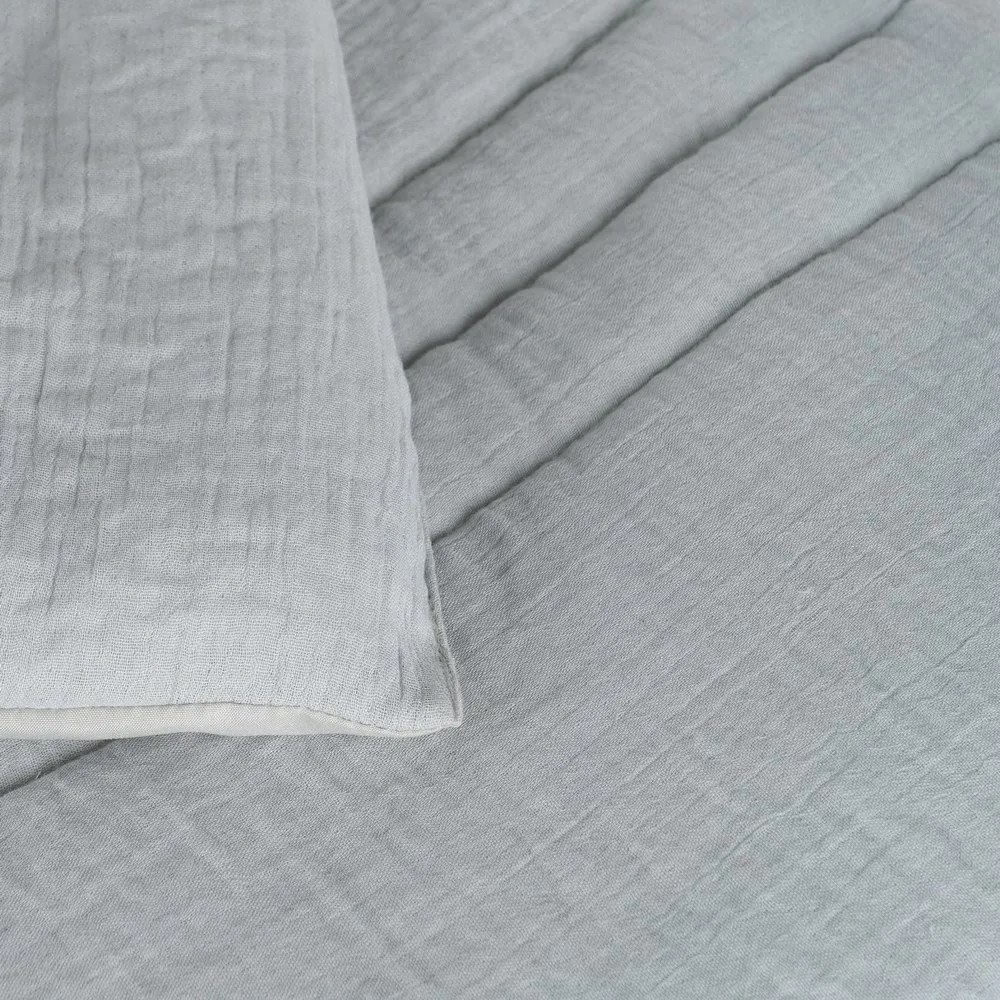 Cuvertură verde prăfuit matlasată 180x260 cm – Ixia