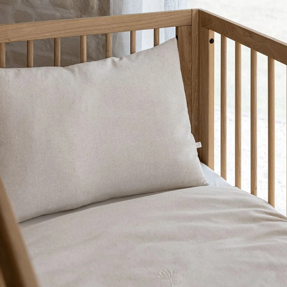 Pătuț în culoare naturală din lemn de stejar 70x140 cm Forrest – Vipack