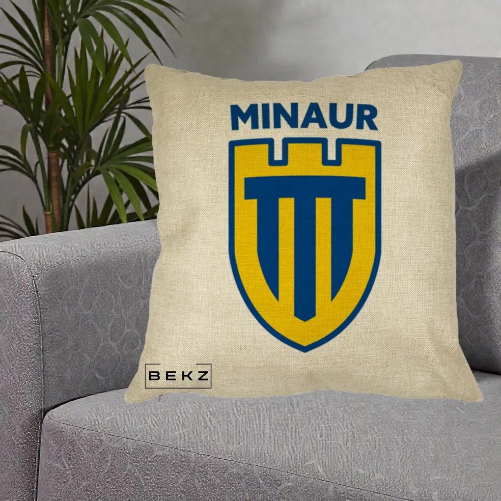 Perna Personalizata Minaur Baia Mare Fotbal, 40x40 cm, Crem, Husa Detasabila, Perna Inclusa, BEKZ®