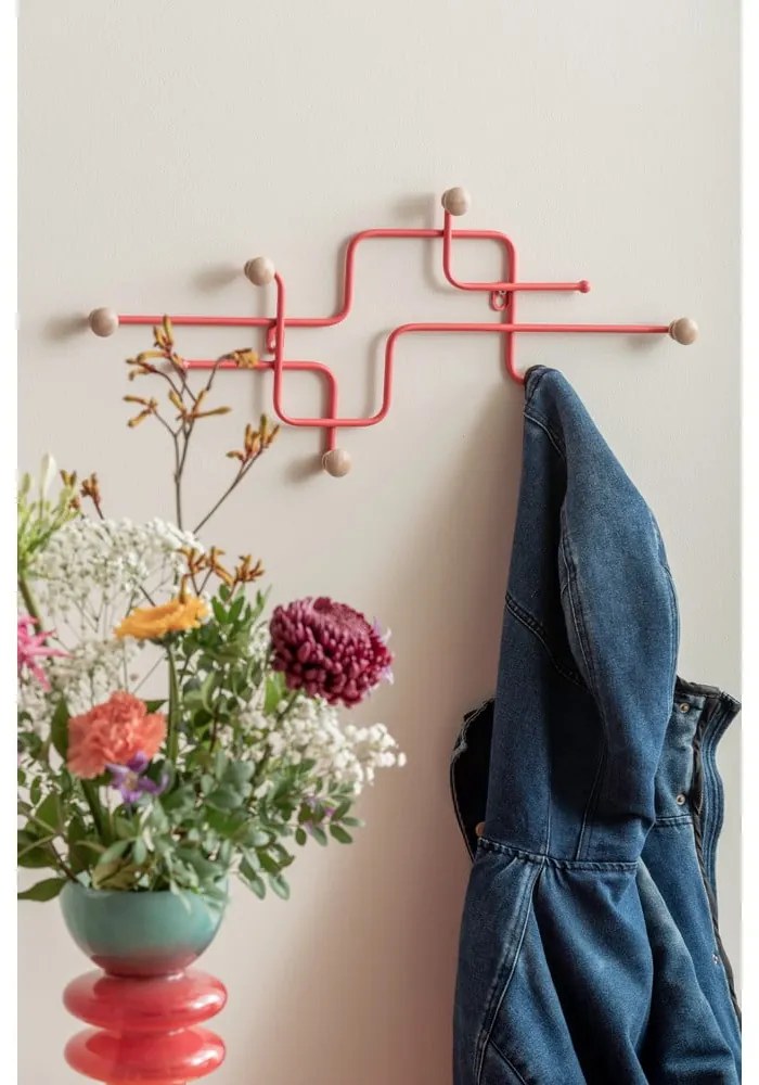 Cuier de perete roșu din metal 60,5 cm Metro – PT LIVING