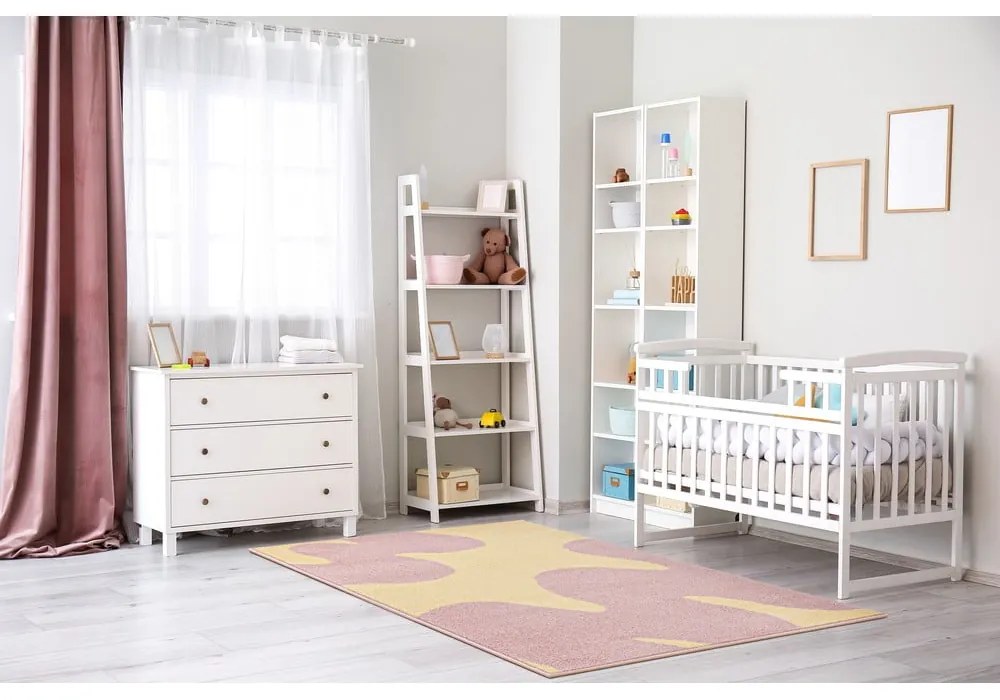 Covor pentru copii galben-roz 120x170 cm Hugsy Vanilla – FD