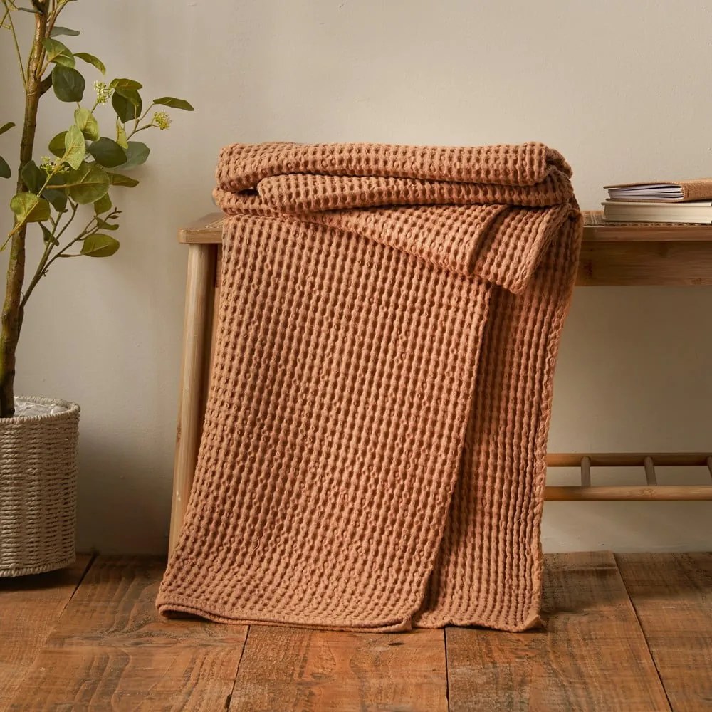 Pătură maro din bumbac 150x200 cm Jaipur Chunky Waffle – Pineapple Elephant