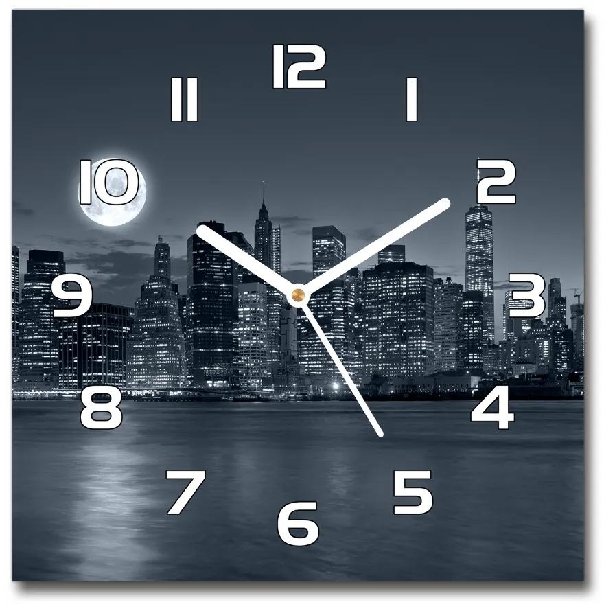 Ceas din sticlă pătrat New York, pe timp de noapte