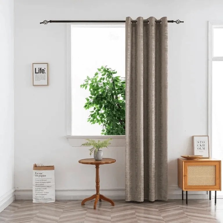 Perdea opaca LOOM VELVET 140x250 cm, bej-maro Agatat: Inele metalice