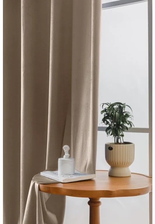 Perdea opaca bej deschis VELVET 140x250 cm Agatat: Inele metalice