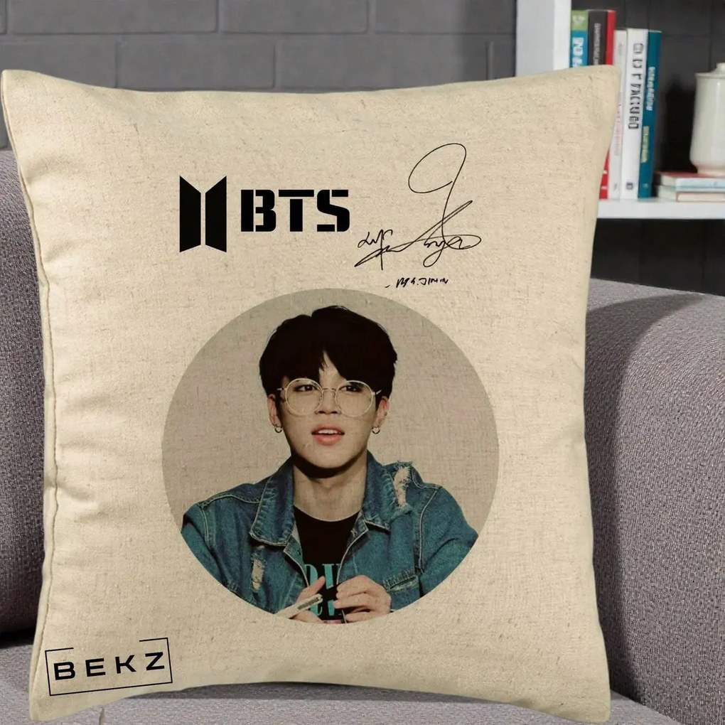 Perna Personalizata K-pop BTS Jimin Portret Cerc Autograf Geaca, 40x40 cm, Bej, Husa Detasabila, Perna Inclusa, BEKZ®
