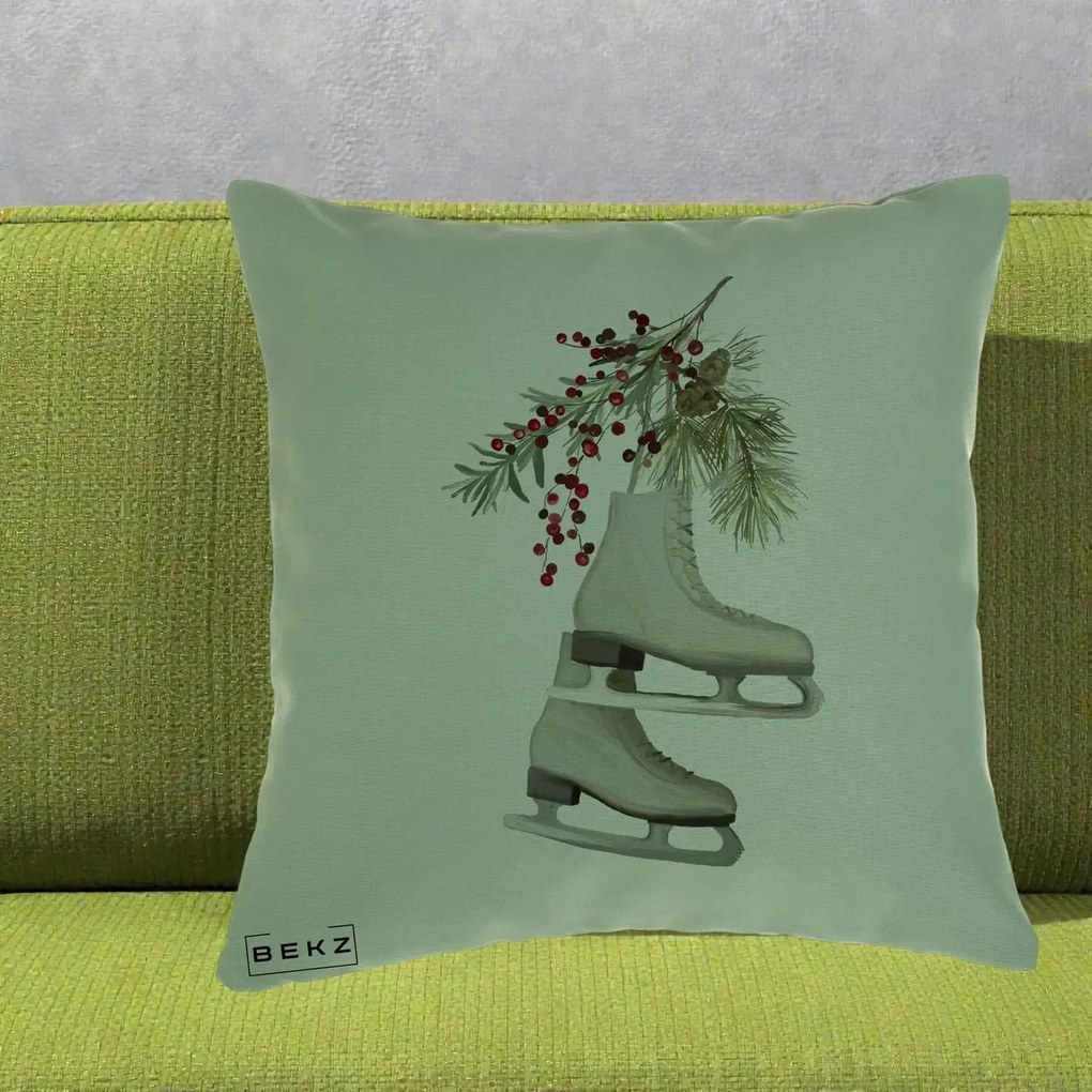 Perna Decorativa Patine cu Ramuri de Brad si Afine, 40x40 cm, Verde, Husa Detasabila, Perna Inclusa, BEKZ®