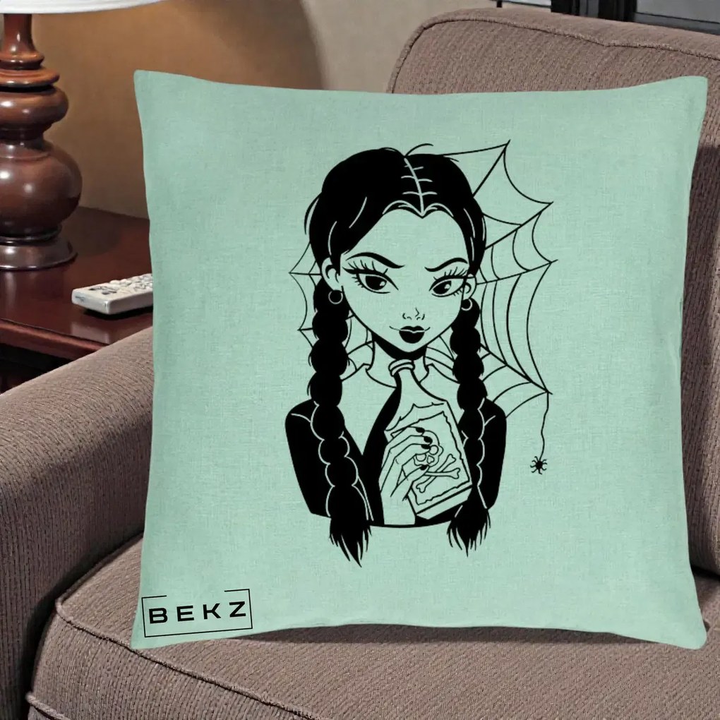 Perna Personalizata Wednesday cu Panza de Paianjen, 40x40 cm, Verde Menta, Husa Detasabila, Perna Inclusa, BEKZ®