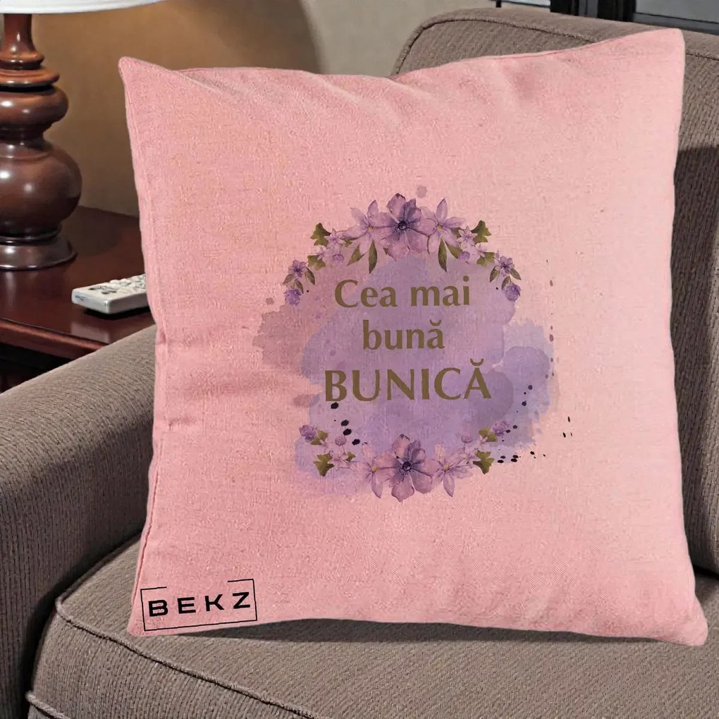 Cadou pentru Bunica - Perna Personalizata Cea Mai Buna Bunica Flori Mov Acuarela Auriu, 40x40 cm, Roz, Husa Detasabila, Perna Inclusa, BEKZ®
