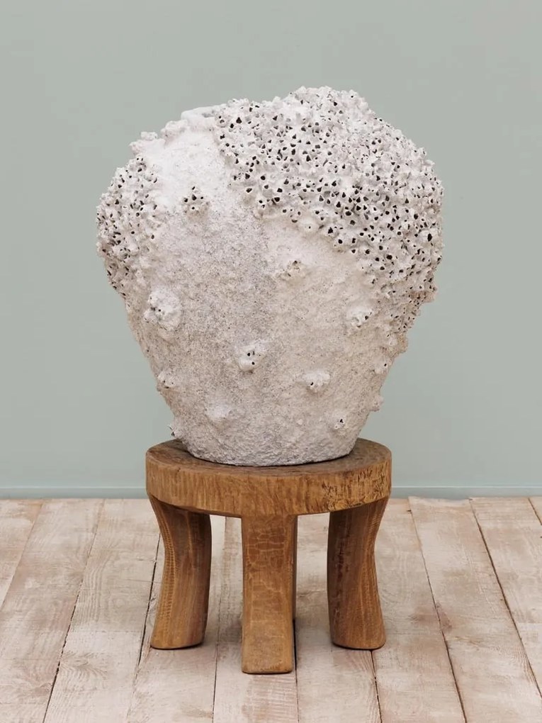 Vaza decorativa alba din ceramica D40cm Teral