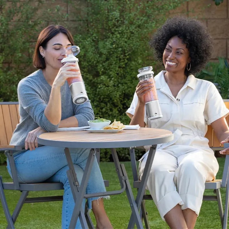 Blender portabil Ninja Blast BC151EUWH, 7.4W, 530 ml, Lama din otel cu 6 lame, Zdrobire gheata, Până la 10 cicluri, Fara BPA, USB-C, Alb