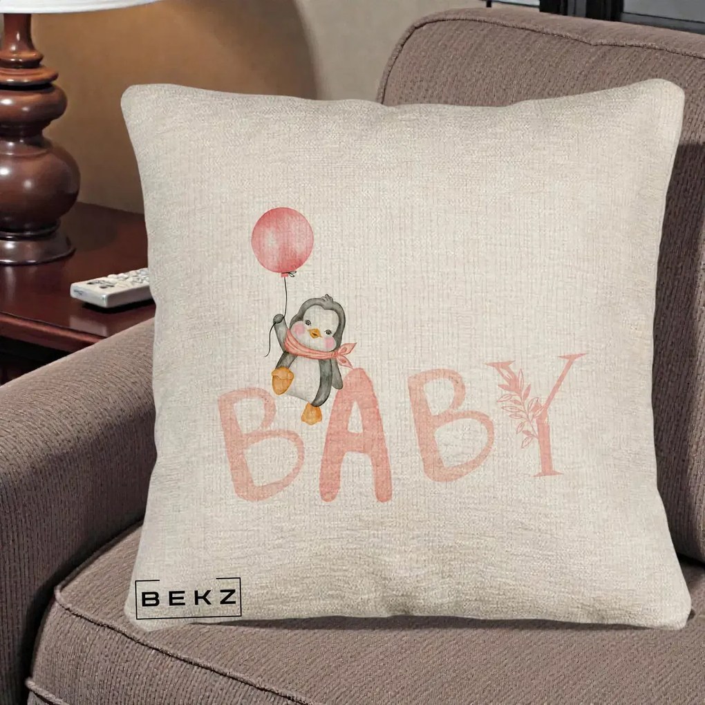 Perna Personalizata Baby Pinguin Roz, 40x40 cm, Bej Canapea, Husa Detasabila, Perna Inclusa, BEKZ®