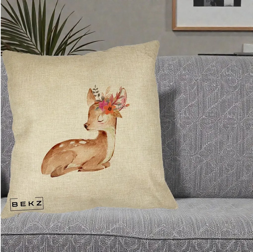 Perna Decorativa Caprioara cu Flori in Coama, 40x40 cm, Crem, Husa Detasabila, Perna Inclusa, BEKZ®