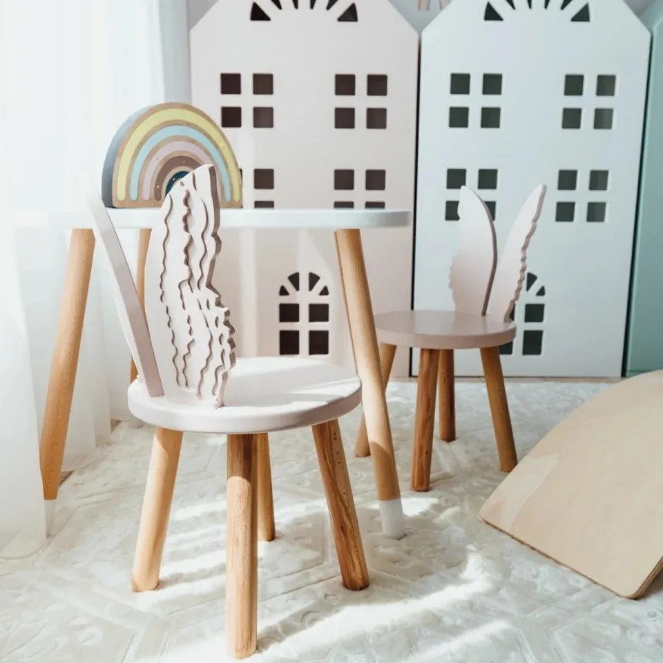 Set masuta patrata alba si 2 scaunele ingeras roz