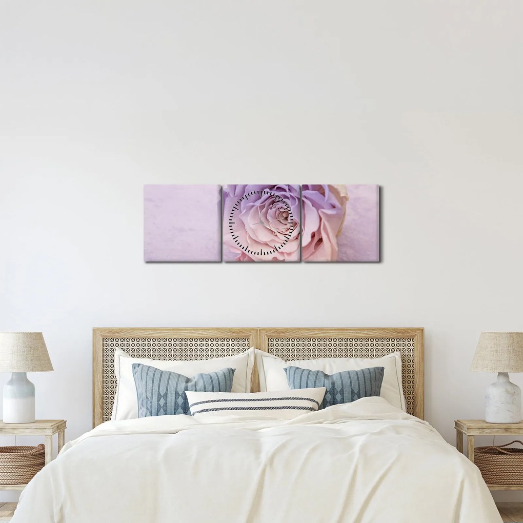 Tablou detaliu florii de trandafir (cu ceas) (90x30 cm)