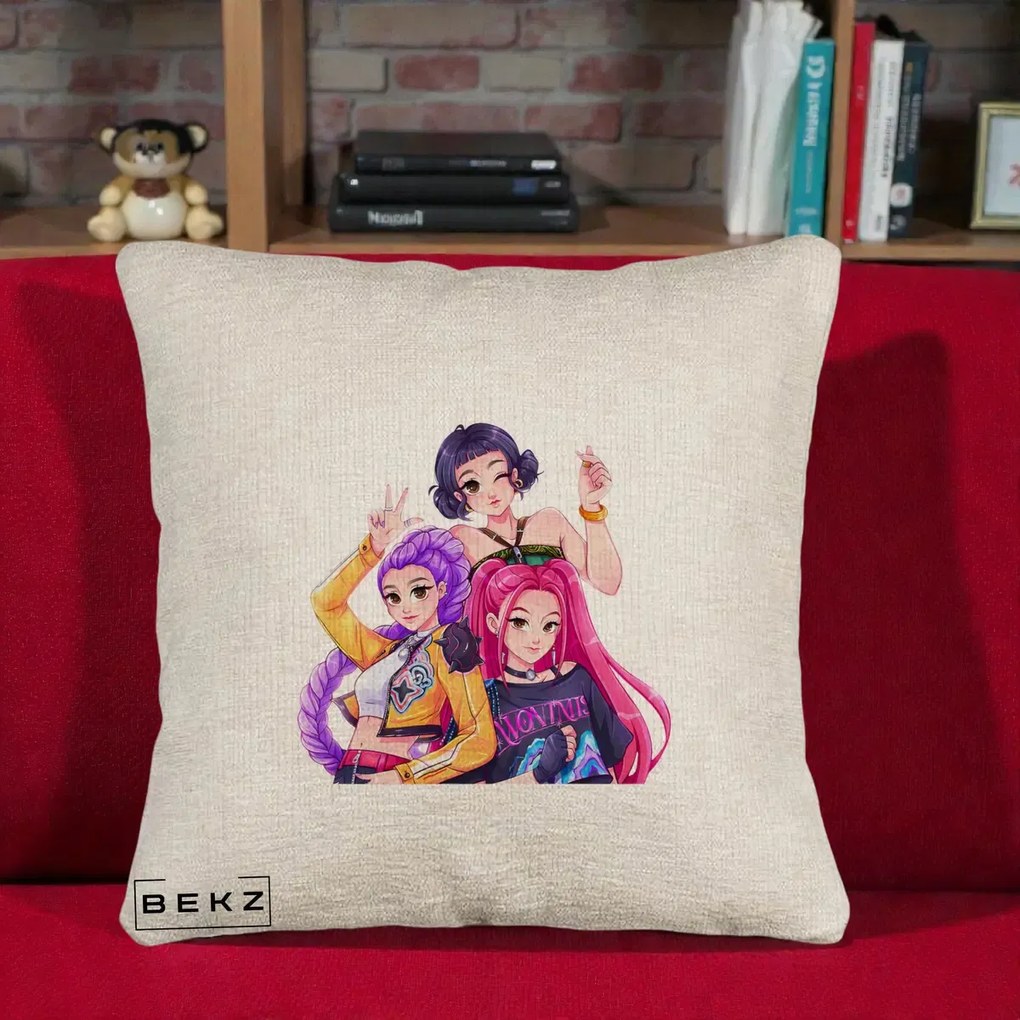 Perna Personalizata K-pop HUNTRX Trio Animat Fete Foto, 40x40 cm, Bej Canapea, Husa Detasabila, Perna Inclusa, BEKZ®