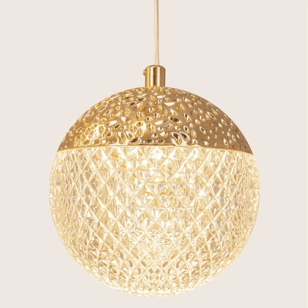 Pendul LED auriu, glob acrilic transparent cu efect de cristal