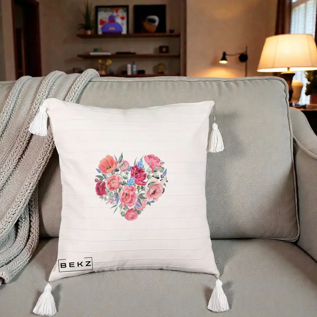 Perna Decorativa Inima din Bujori Acuarela, 40x40 cm, Bej cu Franjuri, Husa Detasabila, Perna Inclusa, BEKZ®