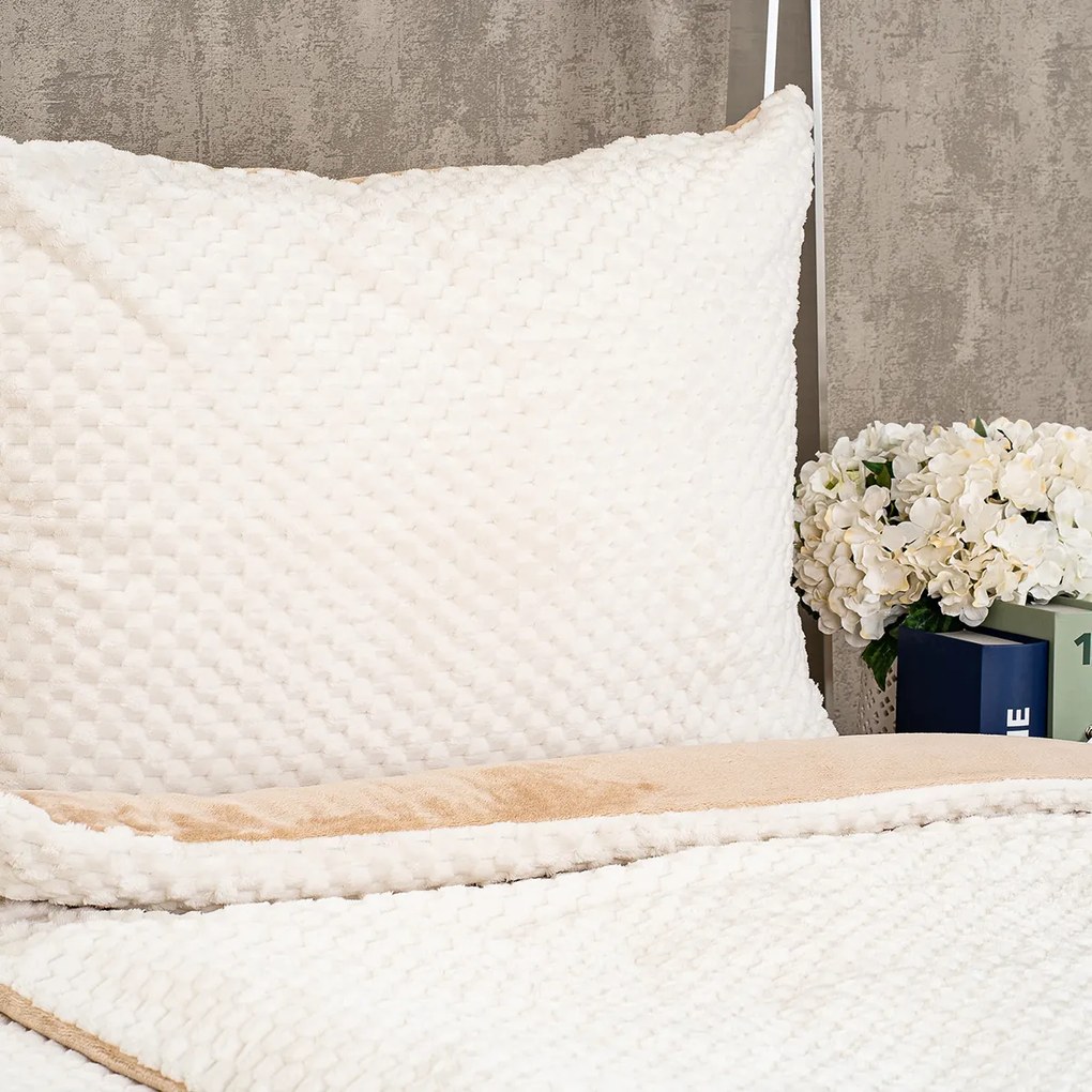 Lenjerie de pat din microflanel 4Home Caress, 140x 200 cm, 70 x 90 cm