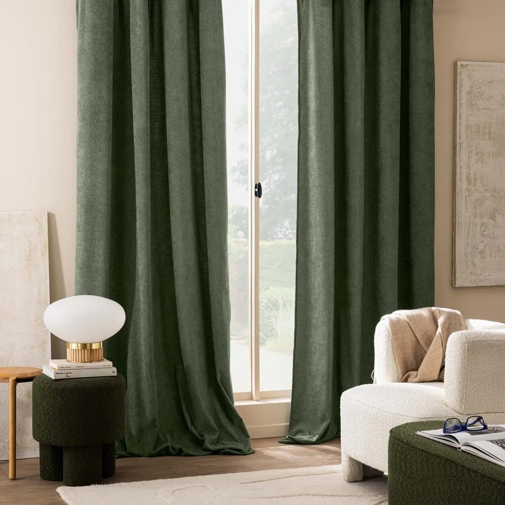 Draperie verde din material bouclé 140x260 cm Winona – douceur d'intérieur