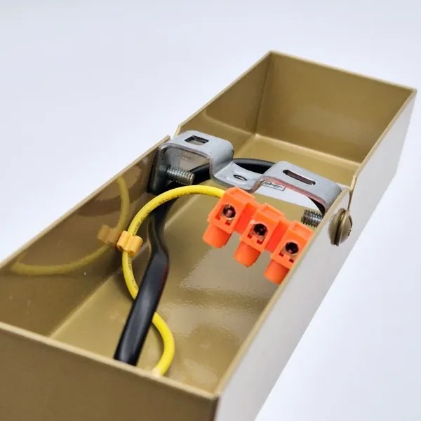 Aplică ASTRID 1xE27/60W/230V auriu