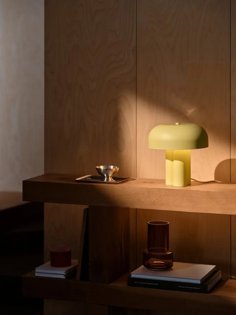 Lampa de masa design scandinav minimalist Sandro galben