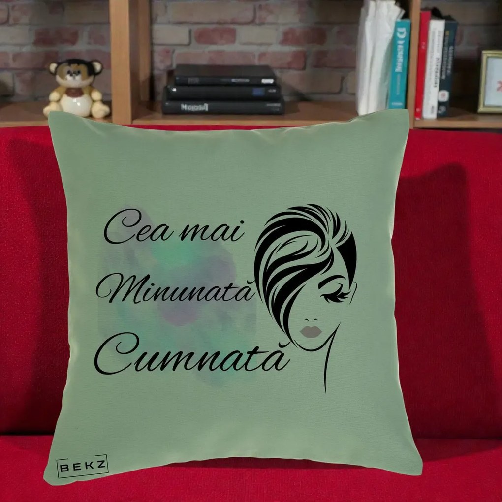 Cadou pentru Cumnata - Perna Personalizata Cea mai Minunata Cumnata cu Silueta Dama si Pete Multicolor, 40x40 cm, Verde, Husa Detasabila, Perna Inclusa, BEKZ®