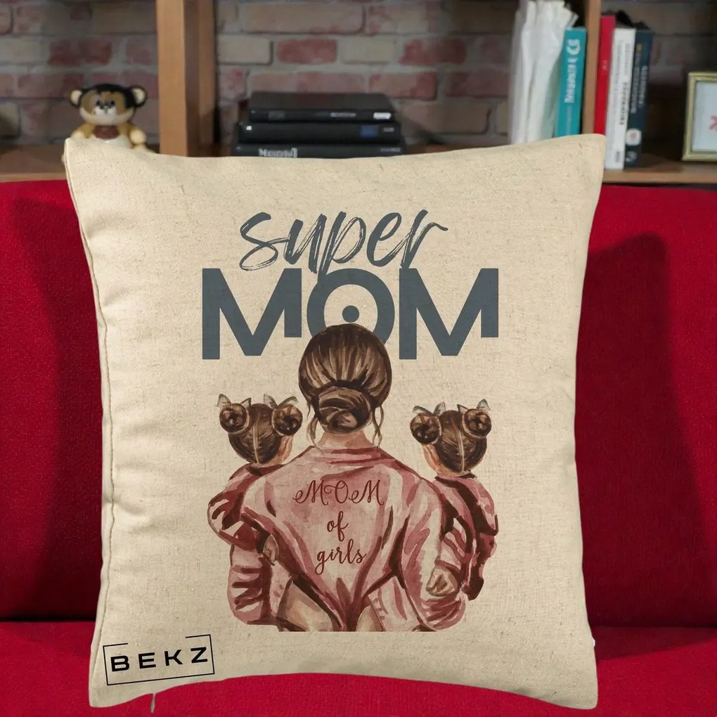 Cadou pentru Mama - Perna Personalizata Super Mom of Girls Mama cu Gemene, 40x40 cm, Bej, Husa Detasabila, Perna Inclusa, BEKZ®