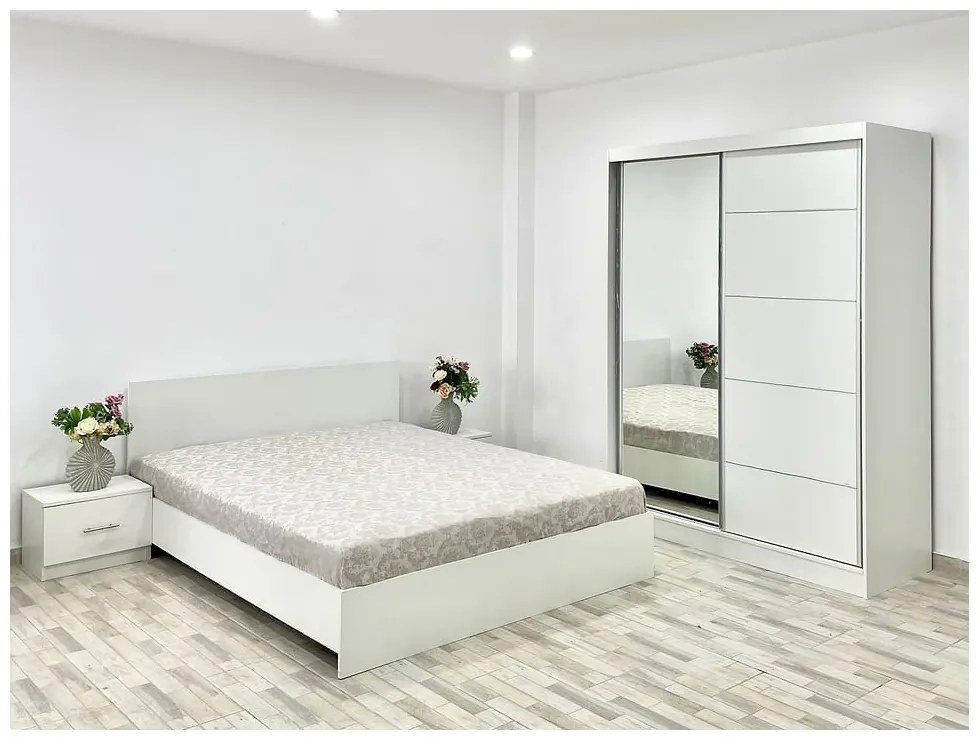 Dormitor Albania Alb cu Pat Matrimonial Alb si Saltea 160 cm x 200 cm , Dulap Usi Glisante Alb 150 cm x 200 cm si Noptiere Albe