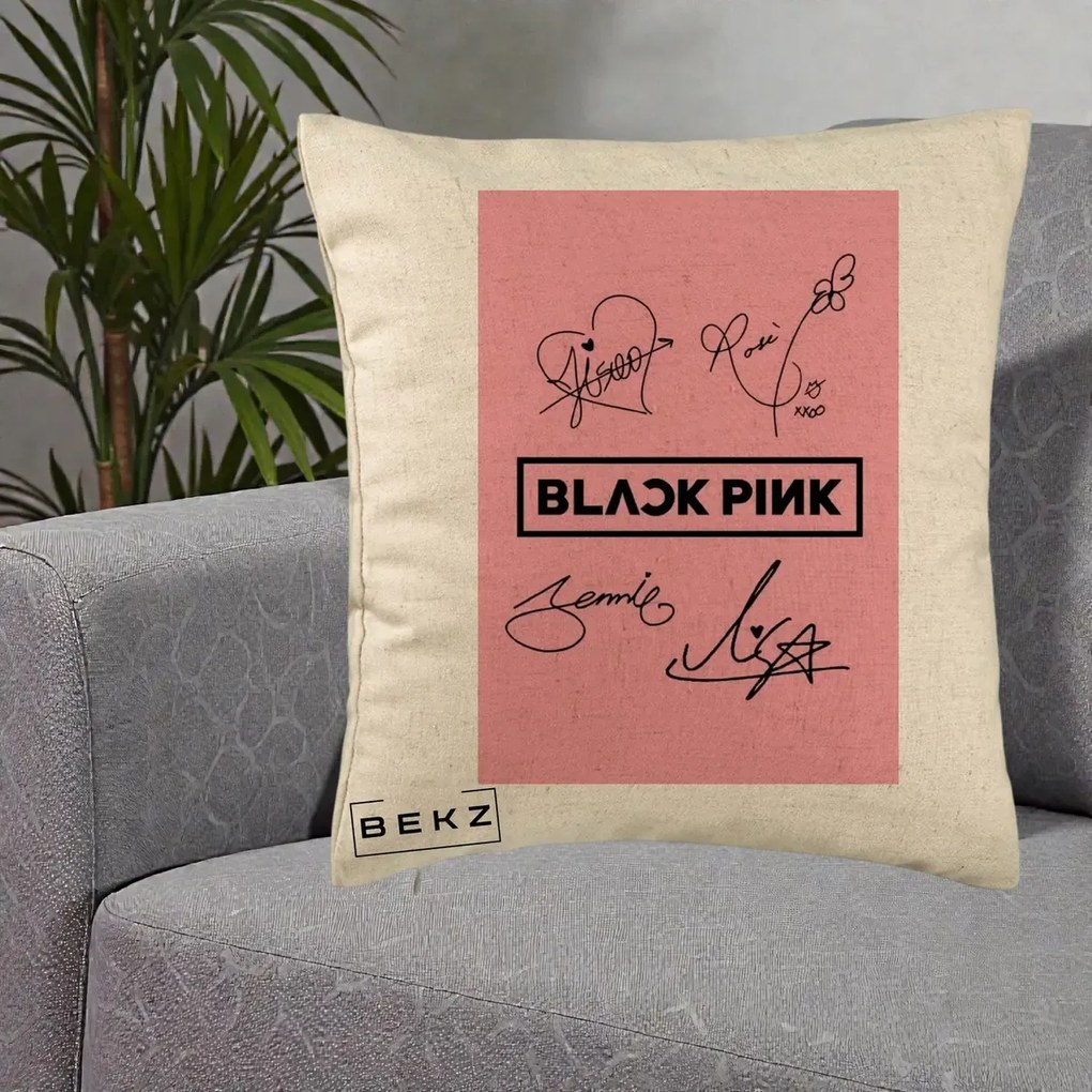 Perna Personalizata K-pop BLACKPINK Semnaturi Roz, 40x40 cm, Bej, Husa Detasabila, Perna Inclusa, BEKZ®