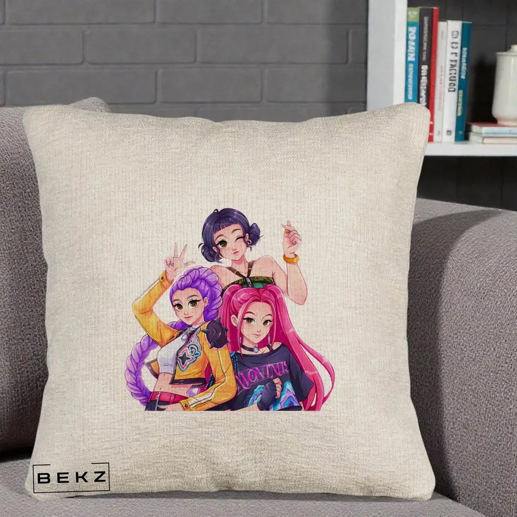 Perna Personalizata K-pop HUNTRX Trio Animat Fete Foto, 40x40 cm, Bej Canapea, Husa Detasabila, Perna Inclusa, BEKZ®