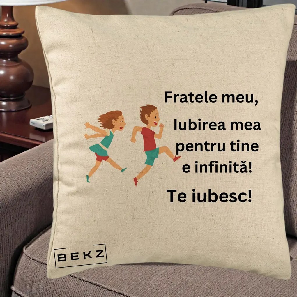 Cadou pentru Frate - Perna Personalizata Fratele Meu Te Iubesc Copii Alergand Colorat, 40x40 cm, Bej, Husa Detasabila, Perna Inclusa, BEKZ®
