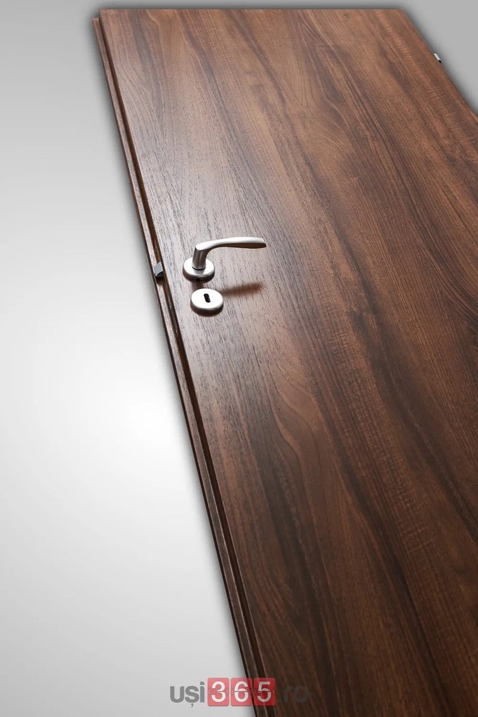 Usa HDF cu toc reglabil din MDF PAL - Colectia Basic 260-350 mm, Nuc Clasic