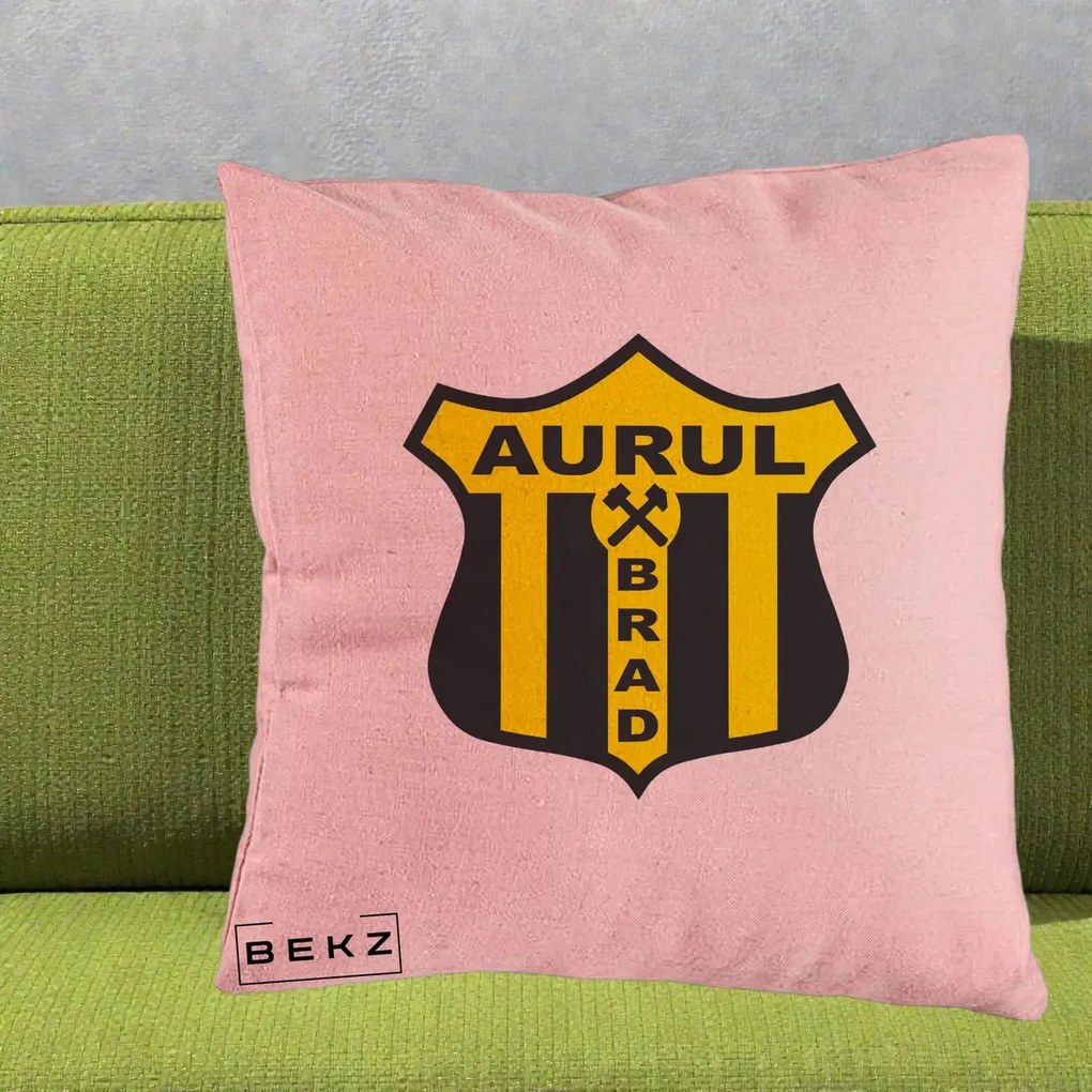 Perna Personalizata Aurul Brad Fotbal, 40x40 cm, Roz, Husa Detasabila, Perna Inclusa, BEKZ®