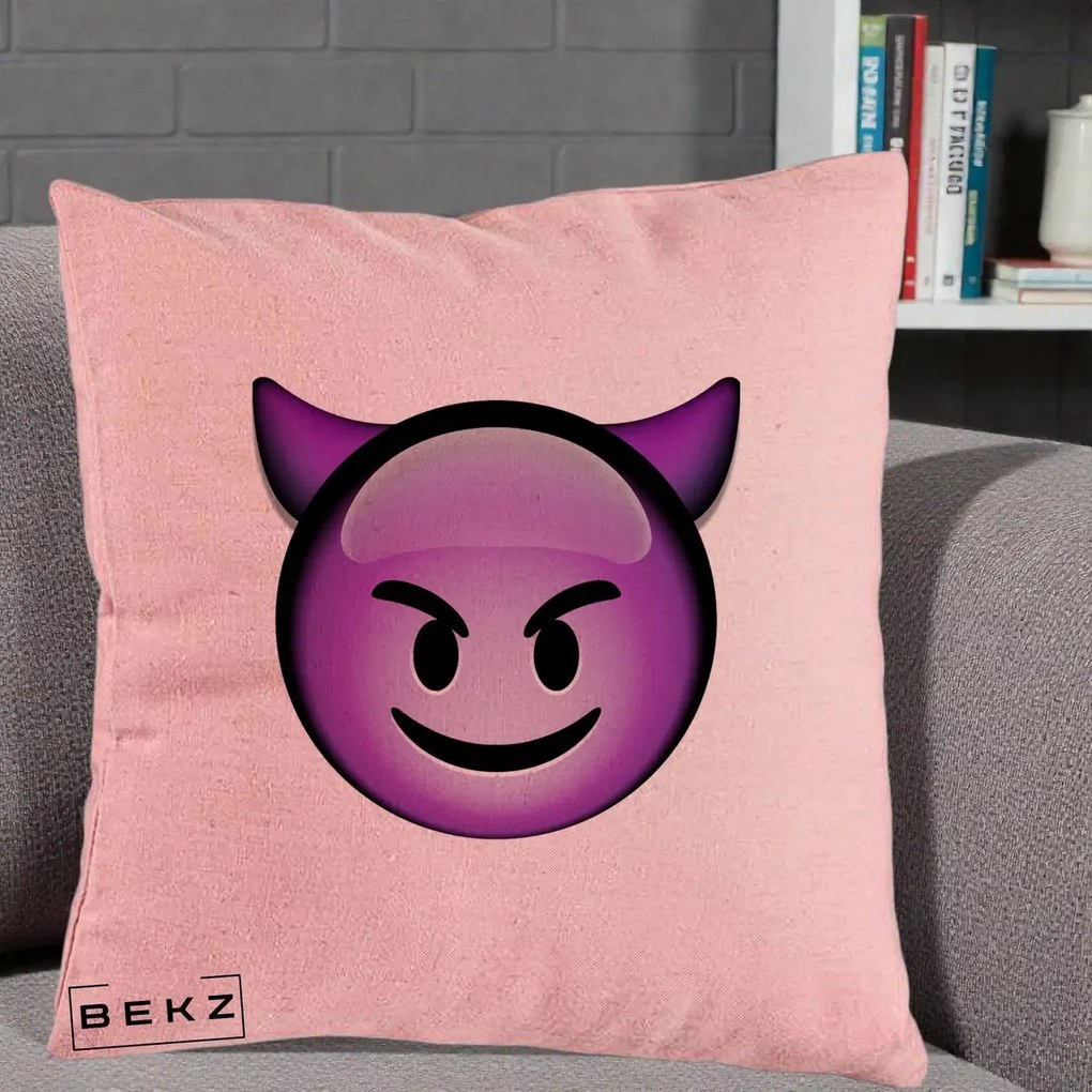 Perna Decorativa Emoji Diavol Mov, 40x40 cm, Roz, Husa Detasabila, Perna Inclusa, BEKZ®