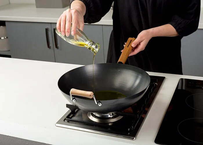 Tigaie wok 32 cm din otel carbon Cantonese NAVA NV 166 013