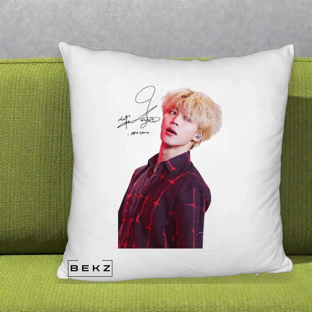Perna Personalizata K-pop BTS Jimin Portret Artistic par Blond Autograf, 40x40 cm, Alb Pufos, Husa Detasabila, Perna Inclusa, BEKZ®