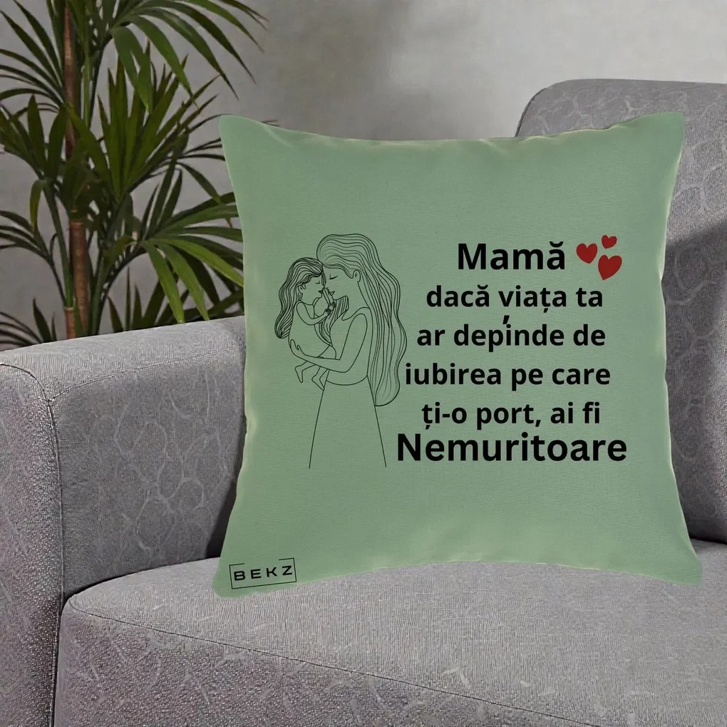 Cadou pentru Mama - Perna Personalizata Mama Nemuritoare cu Copilul in Poala, 40x40 cm, Verde, Husa Detasabila, Perna Inclusa, BEKZ®