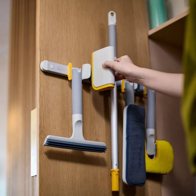 Instrument pentru indepartarea parului de animale Joseph Joseph CleanTech 3in1 6500037, Pentru locuri greu accesibile, Margine din cauciuc, Cleste, Bej