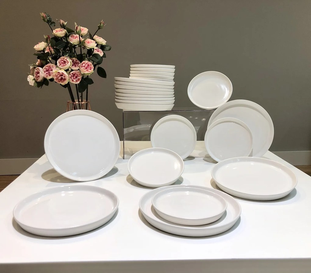 Set Farfurii 18 piese Albe Casablanca: 6 Farfurii Mari, 6 Desert 6 Boluri - Ceramica Manuala de Lux