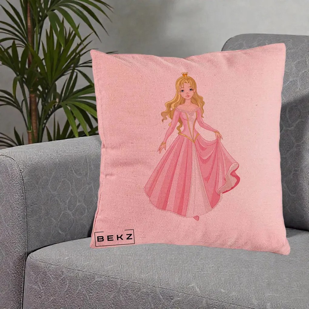 Perna Decorativa Printesa Aurora Rochie Roz, 40x40 cm, Roz, Husa Detasabila, Perna Inclusa, BEKZ®