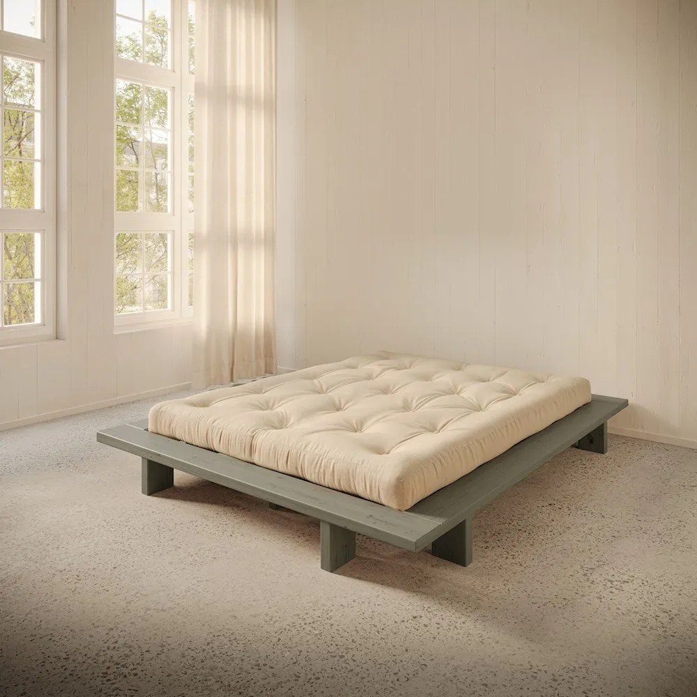 Pat matrimonial verde salvie din lemn de pin fără tăblie cu somieră 140x200 cm Japan – Karup Design