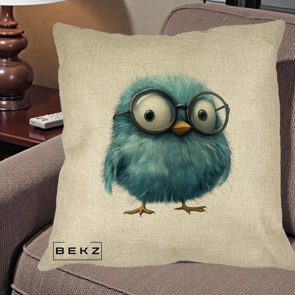 Perna Decorativa Pui Pufos Teal cu Ochelari, 40x40 cm, Crem, Husa Detasabila, Perna Inclusa, BEKZ®