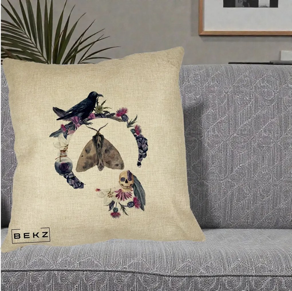Perna Decorativa Gothic Wreath Corb Moliu Craniu, 40x40 cm, Crem, Husa Detasabila, Perna Inclusa, BEKZ®