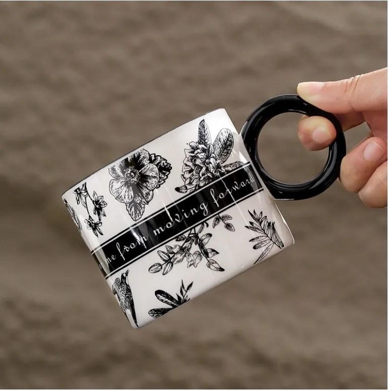 Set 2 căni din ceramică, „TO YOU” alb-negru, în cutie cadou premium, 310 ml, eCarla, KB11