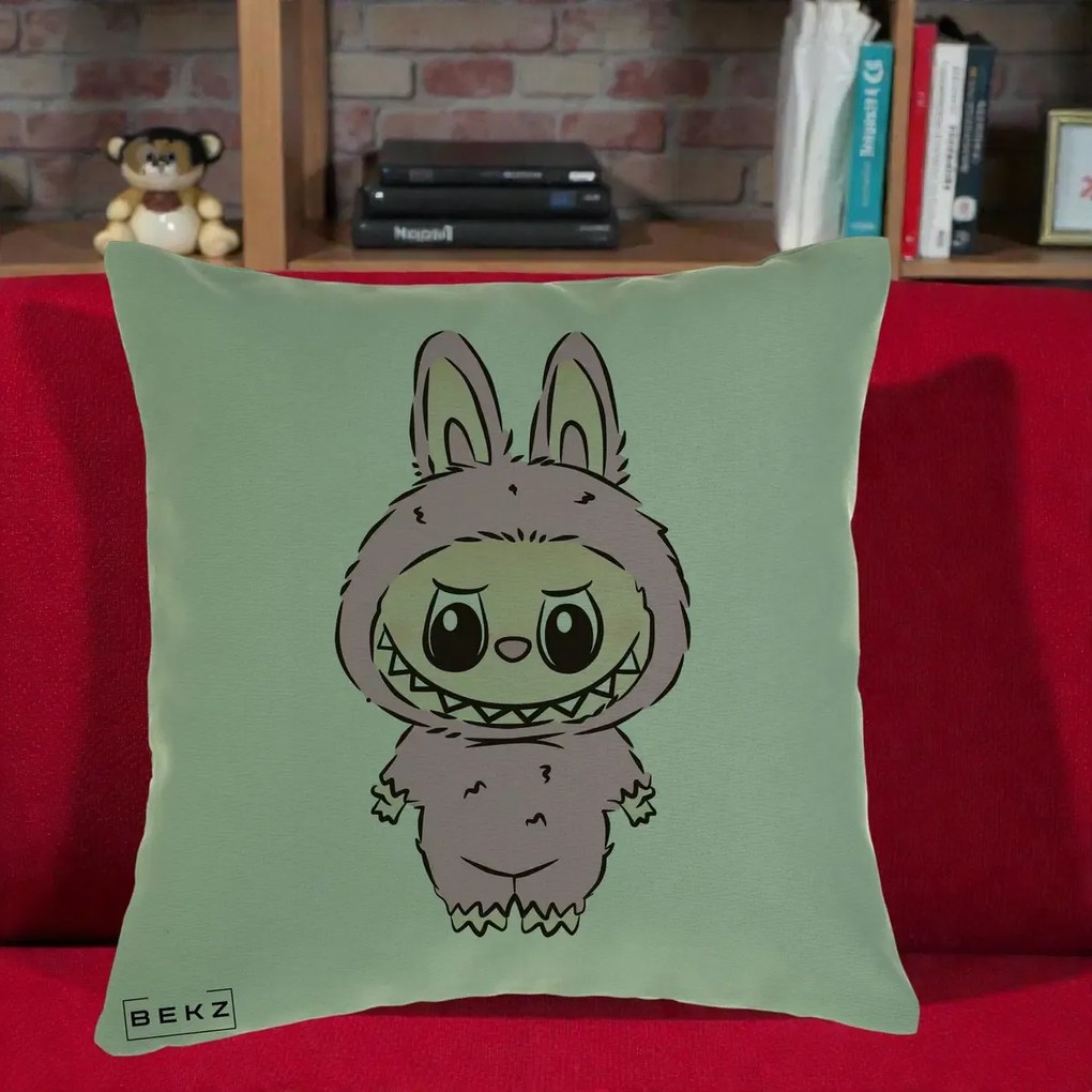 Perna Personalizata Labubu Mov Pastel, 40x40 cm, Verde, Husa Detasabila, Perna Inclusa, BEKZ®