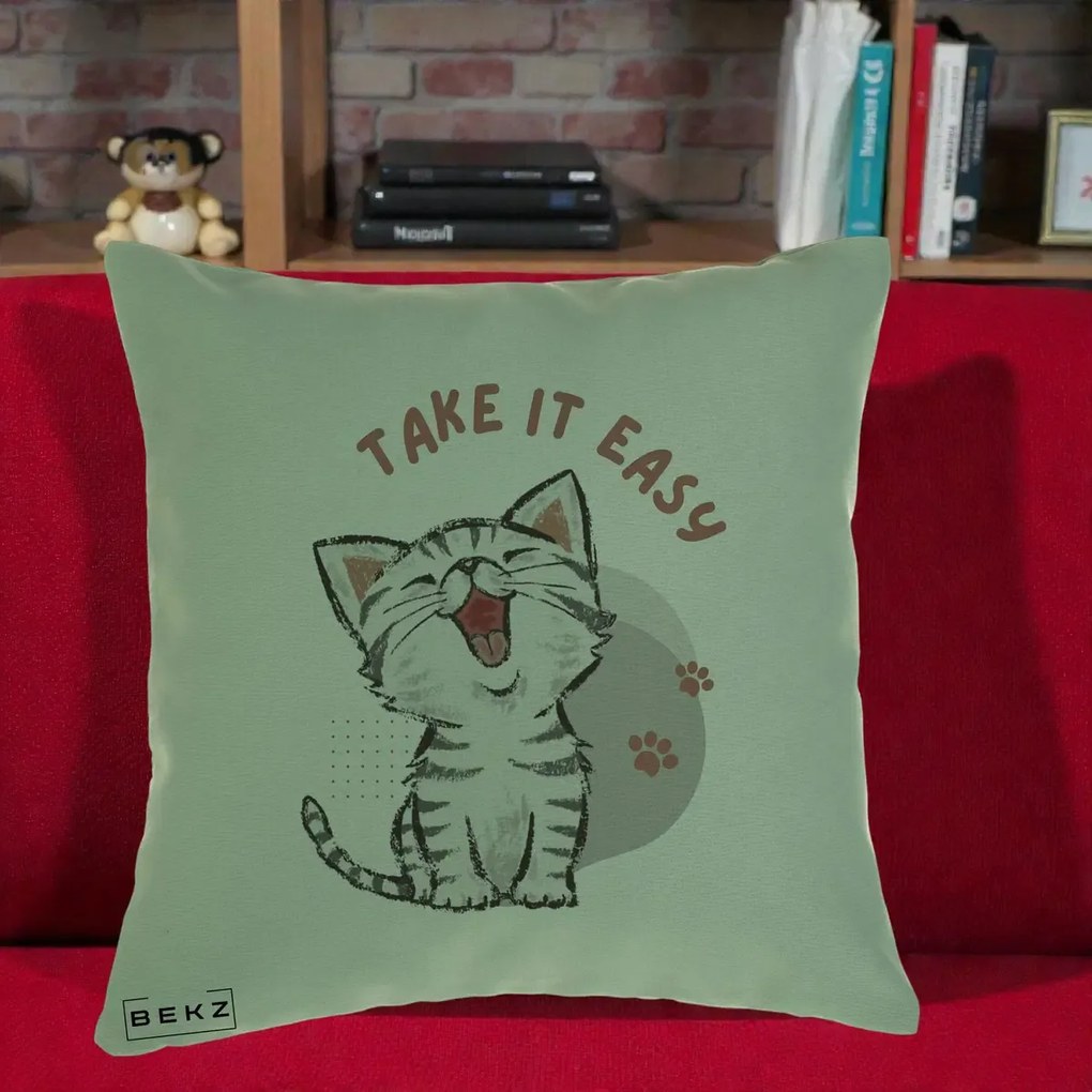 Perna Personalizata Take It Easy Cat, 40x40 cm, Verde, Husa Detasabila, Perna Inclusa, BEKZ®