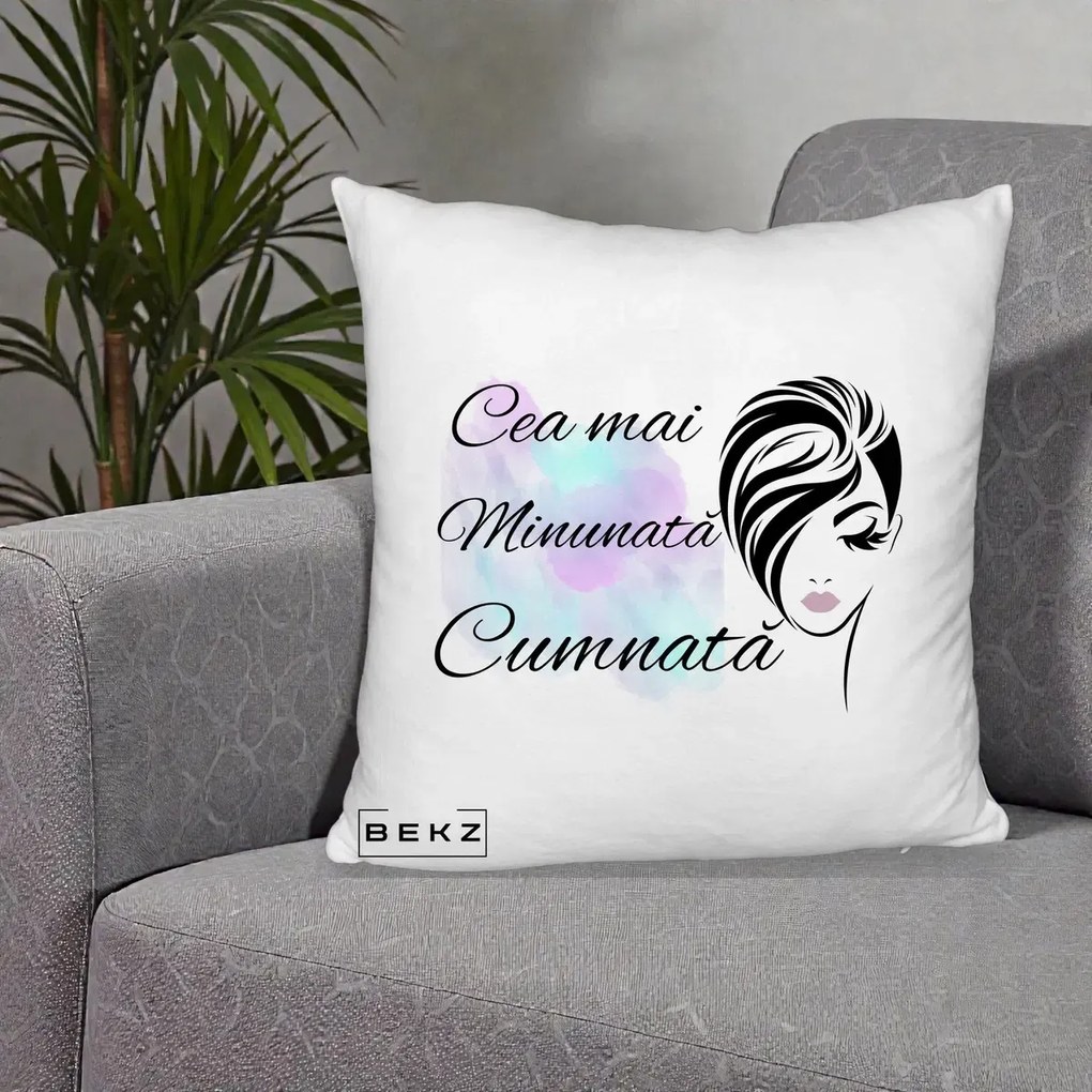 Cadou pentru Cumnata - Perna Personalizata Cea mai Minunata Cumnata cu Silueta Dama si Pete Multicolor, 40x40 cm, Alb Pufos, Husa Detasabila, Perna Inclusa, BEKZ®