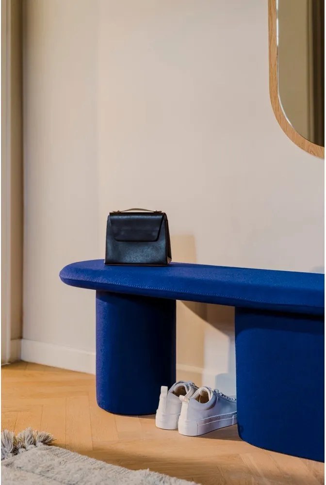 Bancă albastră capitonată cu tapițerie din lână Rull – noo.ma